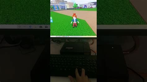 How To Play Roblox On A Laptopdesktop Youtube