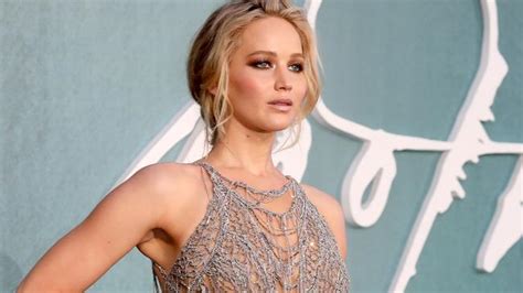 ‘mother Movie Jennifer Lawrence Stuns In Sheer Gown At Premiere