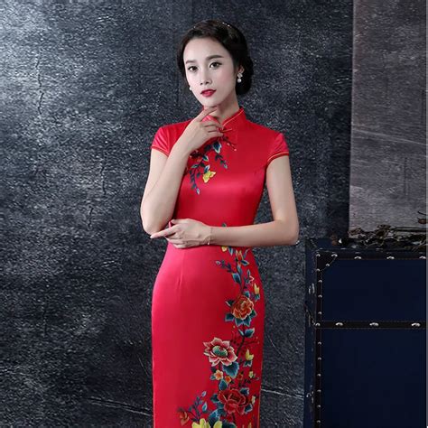 The Traditional Chinese Dress Restoring Cheongsams For Performance And