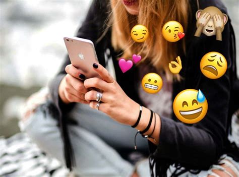 The Top 25 Emojis Guys Use When They Love You Guys A Guy Like You