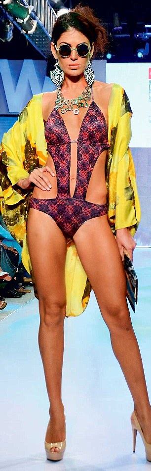 life s a beach goa ups its style quotient at gionee india beach fashion week daily mail online