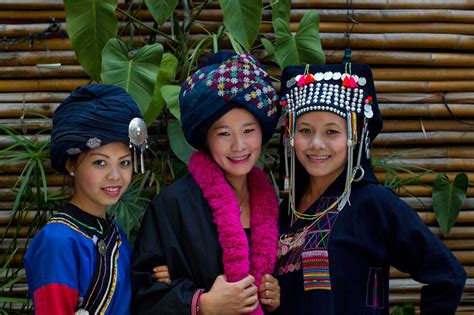 Helping Preserve the Traditional Clothing of Lao! • EXPLORE LAOS