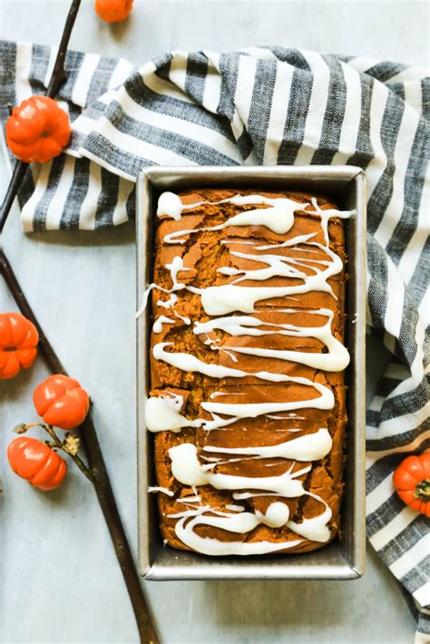 This vegan pumpkin bread is seriously the best! The Savory Celiac | Gluten-Free Pumpkin Bread