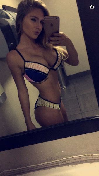 20 More Sexy Snapchat Girls To Follow Mandatory. 