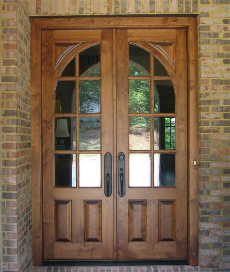 Choose a front door configuration that is right for your home. Wood Entry Doors Applied for Home Exterior Design - Traba ...