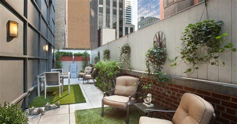 Americinn by wyndham garden city. Garden Suite - Luxury Hotel Suite in New York | The Chatwal