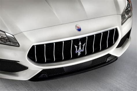 Maserati Unveils Its Most Luxurious Quattroporte Yet Maserati Quattroporte Maserati Luxusautos