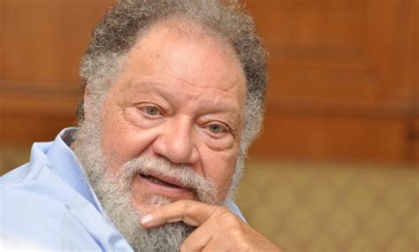 الكثير من المستخدمين للتطبيقات الحديثة يجدون صعوبة. يحيى الفخراني يحصل على "إجازة إجبارية" بعد إصابة رنا رئيس ...