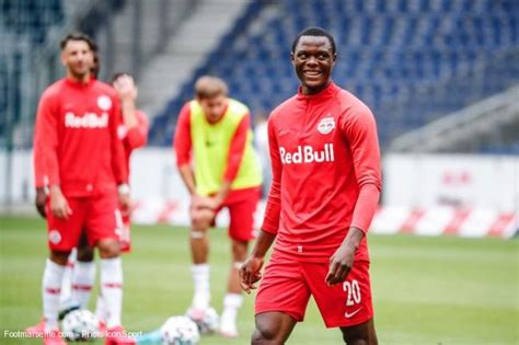 Forwards can take on a lot of roles in. OM - Mercato : l'OM lorgnerait Patson Daka