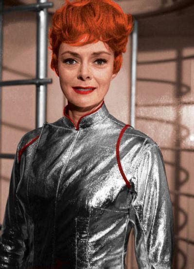 Dr Maureen Robinson On Lost In Space By Ednews On Deviantart