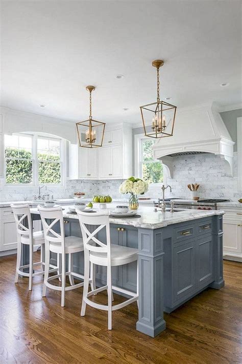When it comes to updating your kitchen one of the easiest places to start with is by mixing up your kitchen cabinets. 90+ Elegant White Kitchen Cabinet Design Ideas | Kitchen ...