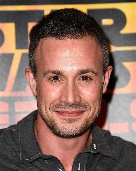 Chef, actor, father, jujitsu and boxing enthusiast and jedi. Freddie Prinze Jr. Had Spinal Surgery, But He Wants You To ...