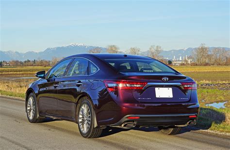 2016 Toyota Avalon Limited Road Test Review | The Car Magazine