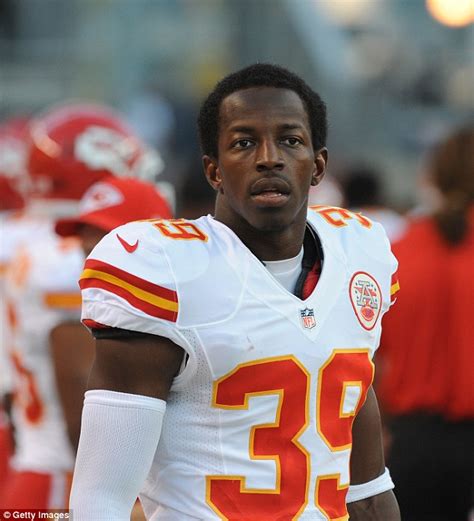 NFL apologizes to Muslim Husain Abdullah who was penalized for praying
