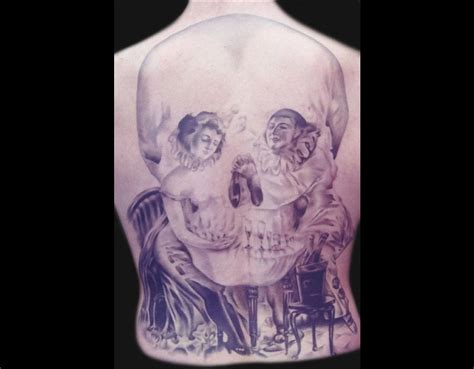 Idée tatouage sur crane modèle de tattoo 367036. Dessin Tete De Mort Avec Rose Facile - Get Images One
