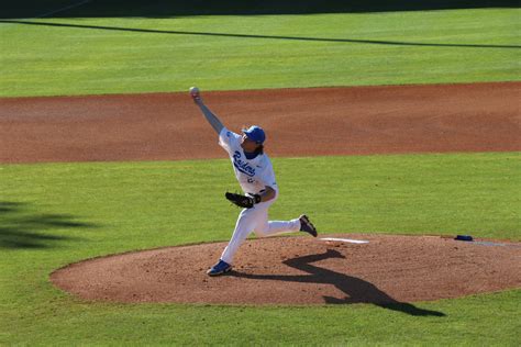 Mtsu Baseball Falls Behind Early Loses To Belmont Sidelines