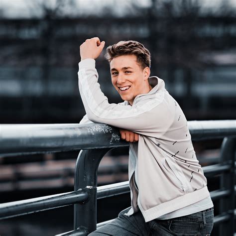 Standout American Idol Contestant Louis Knights Next Steps — Carries