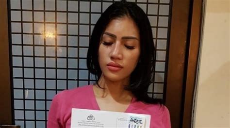 Artis Reva Alexa Ditangkap Polisi Ini Foto Foto Penampakannya Saat Dibekuk