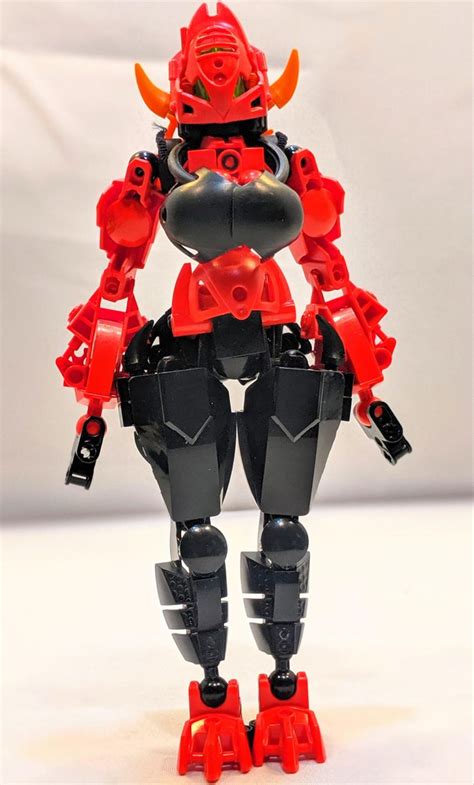 Bionicle Girl Moc 12 Amazing Lego Creations Lego Girls Lego