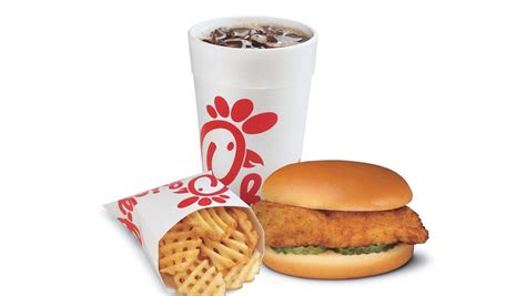 chick fil a to become nation s third largest restaurant chain kalinowski equity research says