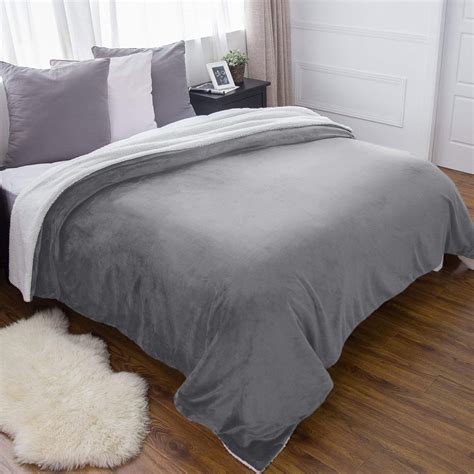 Bedsure Sherpa Fleece Queen Size Blankets For Bed Thick And Warm