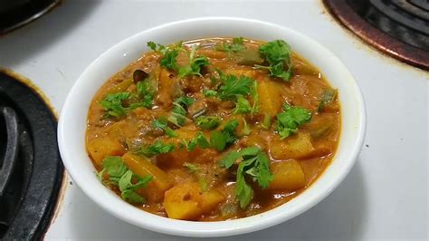 How To Make Capsicum And Potato Curry Teluguby Uthpala Canadalo