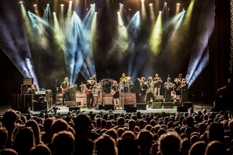 Tedeschi Trucks Band Announce Biggest “wheels Of Soul” Tour To Date For 2017 American Blues Scene