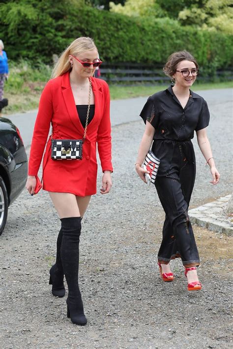 Game Of Thrones Wedding Sophie Turner And Maisie Williams Wear A