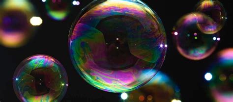 Why Are Soap Bubbles Rainbow Coloured Bbc Science Focus Magazine