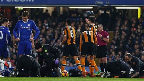 Gary cahill has offered his condolences to ryan mason after the midfielder was forced to retire from football on medical advice following the head injury he suffered during hull city's premier league match at chelsea in january 2017. Ryan Mason injury, head clash | Fox Sports