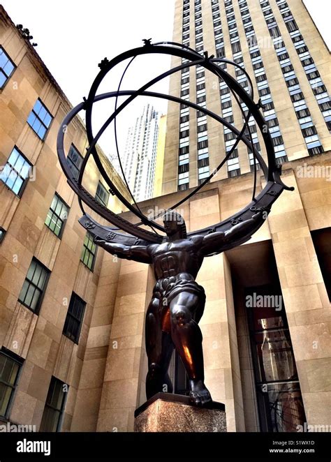 Atlas Sujetando El Mundo Estatua El Rockefeller Center Nueva York
