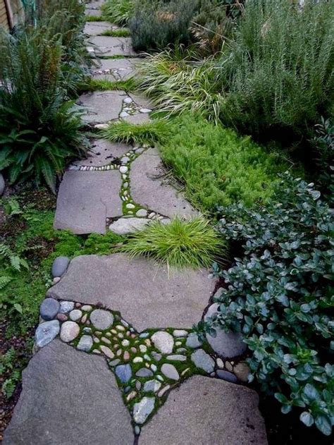 22 Unique Garden Stepping Stone Ideas Lmolnar