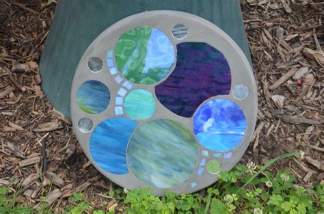 Stained Glass Stepping Stone 12 Round Geo Bubbles Blue Etsy