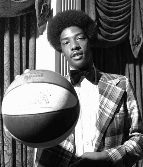 Julius Erving Afro Pictures Of His Epic Hairstyle