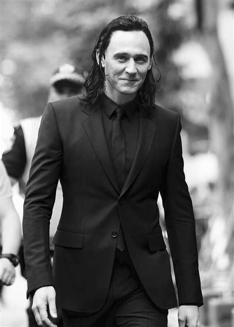 Лауреат премий лоренса оливье и «золотой глобус». Пин от пользователя Newta Levis на доске Tom ⭐Hiddleston ...