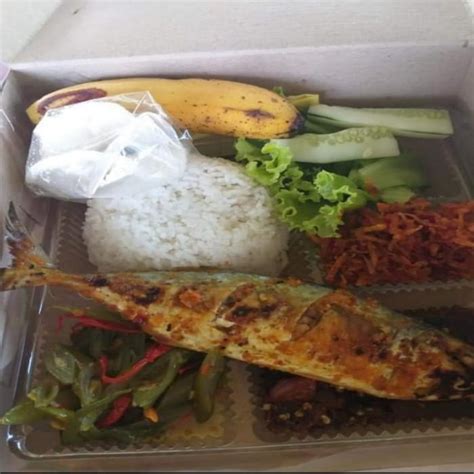 Paket Nasi Kotak Ikan Sambal Siplah