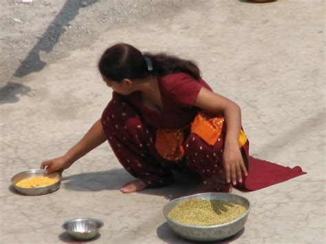 Indian Gf Indian Girl Down Blouse Bending Down