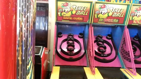 Chuck E Cheese Playing Skee Ball 1 September 2014 Freeze Arcade