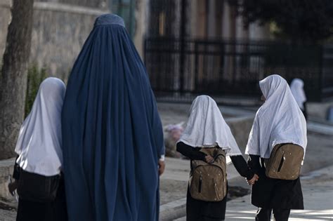 افغانستان میں لڑکیوں کا سکولوں سے اخراج شرمناک‘ ہے اقوام متحدہ Urdu News اردو نیوز