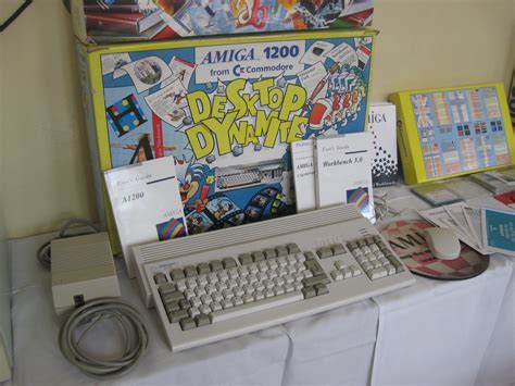 Amiga 1200 Desktop Dynamite Graffiti Ppapl