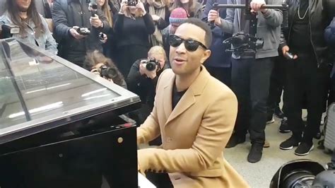 John Legend Surprises London Commuters With Performance At St Pancras Station Grazia
