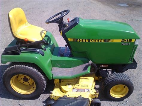 John Deere 245 Lawn And Garden And Commercial Mowing John Deere