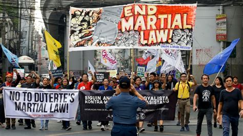 philippine officials consider extending martial law in mindanao