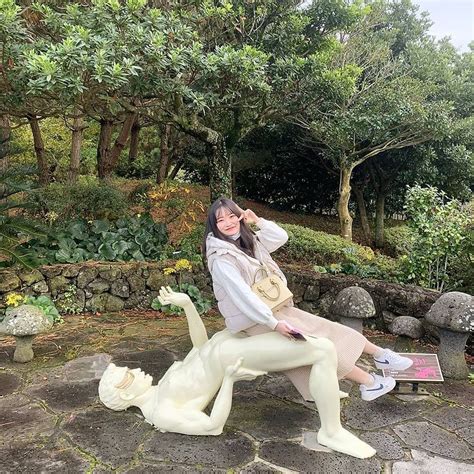 Jeju Loveland Pose For Photos With Statues “making Love”