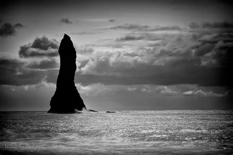 A Glimpse Of The Basalt Sea Stack About Approximately 110 Flickr