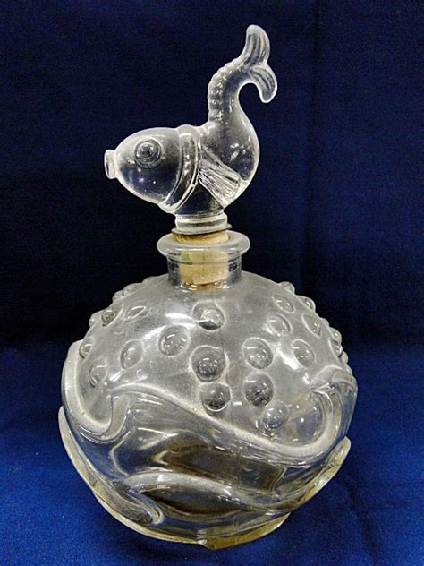 Unusual Perfume Bottle Wave And Bubble Pattern On