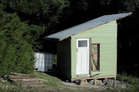 This Couple Went Dumpster Diving And Built A Tiny Home For 420 Shed