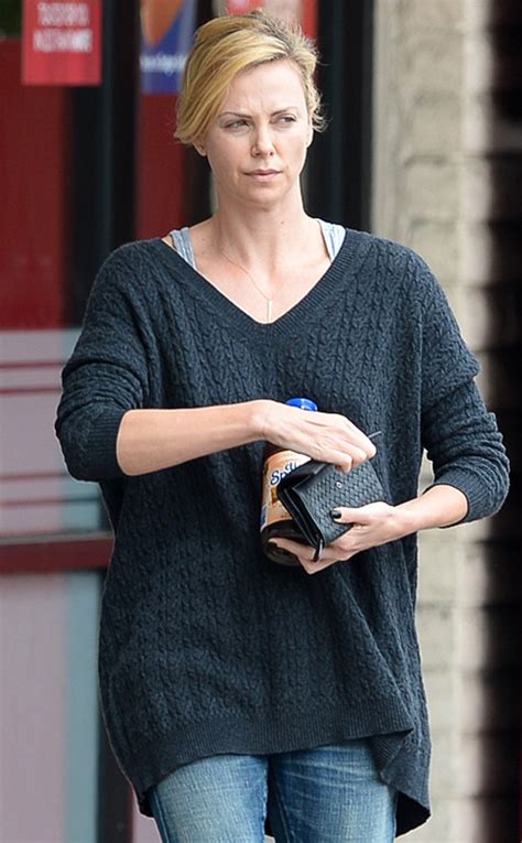 Charlize Theron Steps Out In Los Angeles Without Makeup—plus Cindy