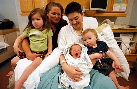 Pregnant Man Thomas Beatie Started Secretly Dating Daycare Worker Before He And Wife Nancy