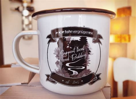 Dict.cc die herkunft der redensart ist nicht geklärt. Hoch die Tassen! | fahrvergnügen e.V. - Mountainbiken in Trier